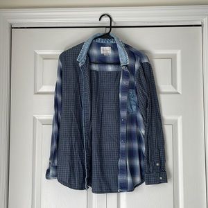 American Eagle button down
